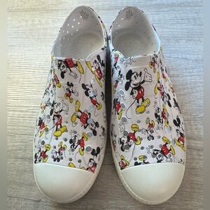 Disney Parks kids Native shoes size 3